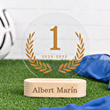 Trofeo de metacrilato redondo personalizado con base madera