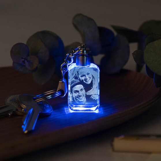 Porte-clés tridimensionnel avec lumière LED Porte-clés tridimensionnel avec lumière LED