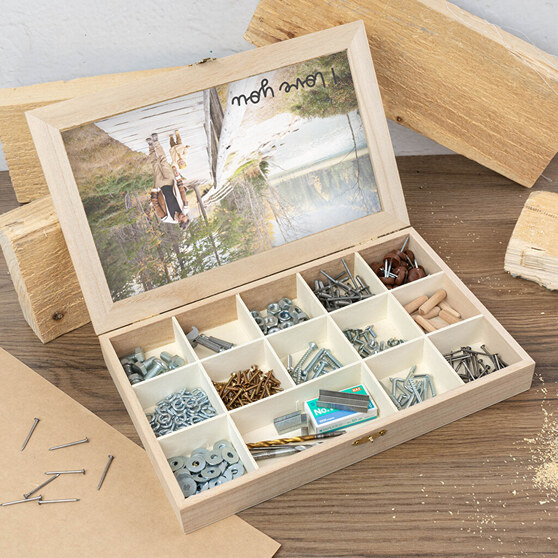 Boîtes de tri en bois avec des compartiments Boîtes de tri en bois avec des compartiments