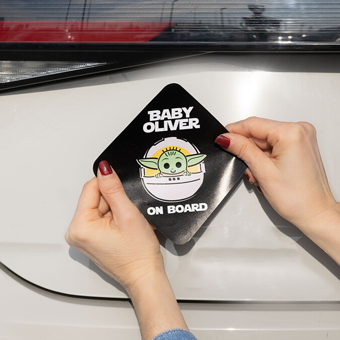 Gepersonaliseerde auto stickers maken