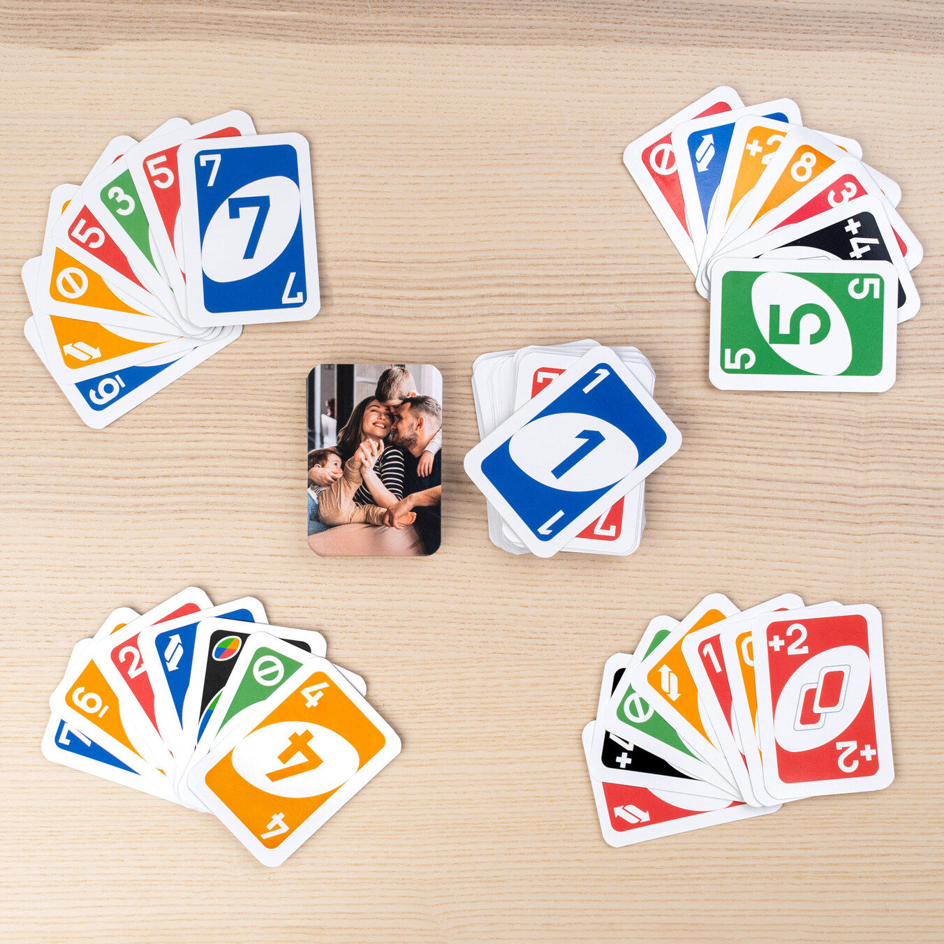 Juego de cartas "Número UNO" personalizado