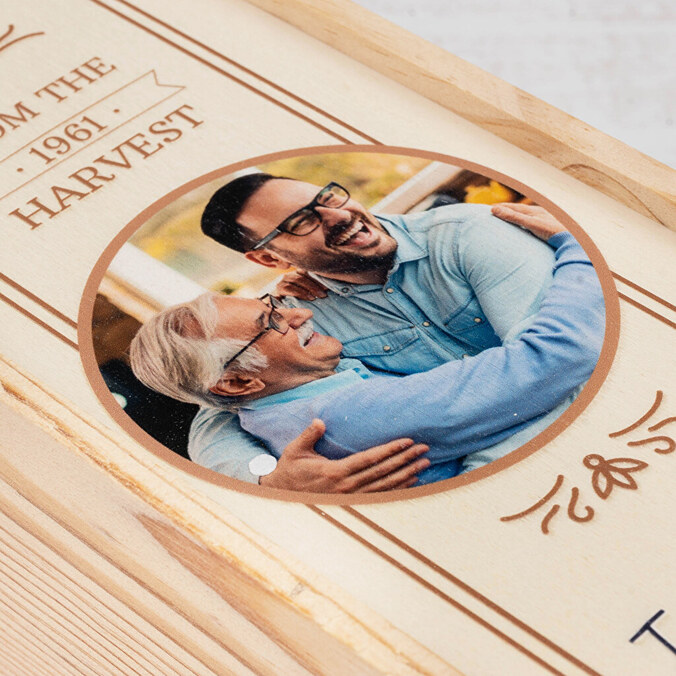 Pojedyncze personalizowane pudełko na wino + 1 butelka wina