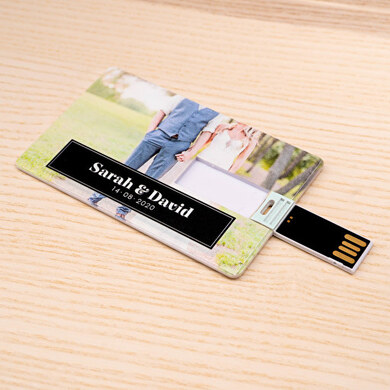Savant Array af indad USB-stik med billede og navn | Wanapix