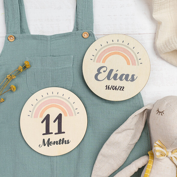 Cartes rondes étape bébé milestone personnalisées en bois