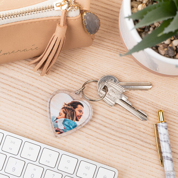Porte-clés coeur acrylique personnalisé