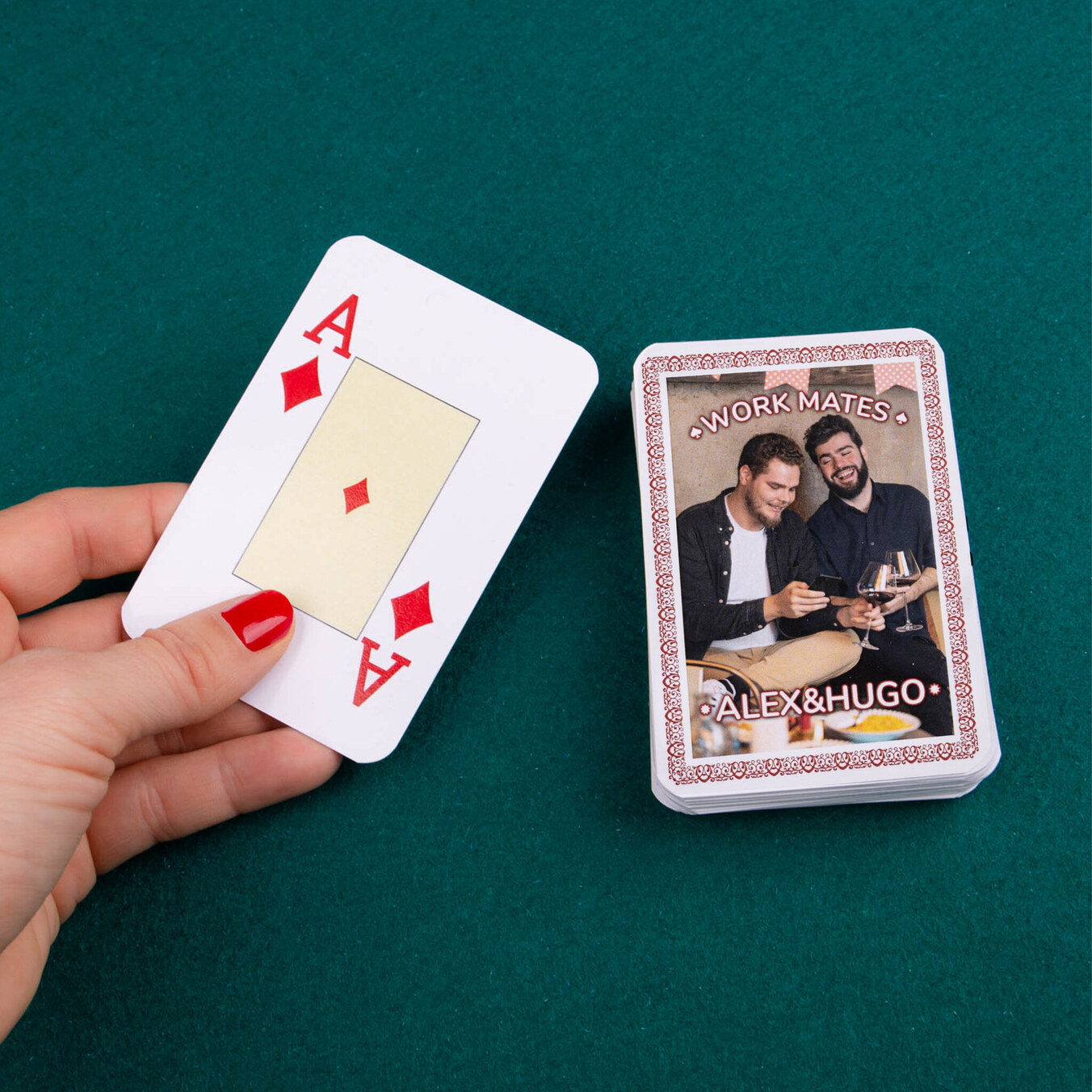 Baralho de cartas personalizado espanhol ou francês