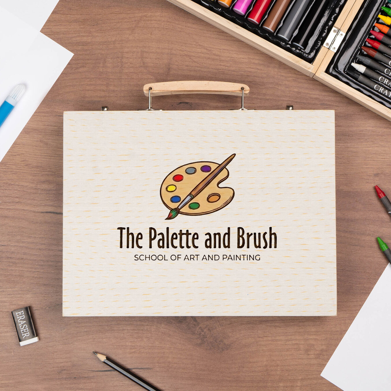 Maletín personalizado con pinturas de colorear