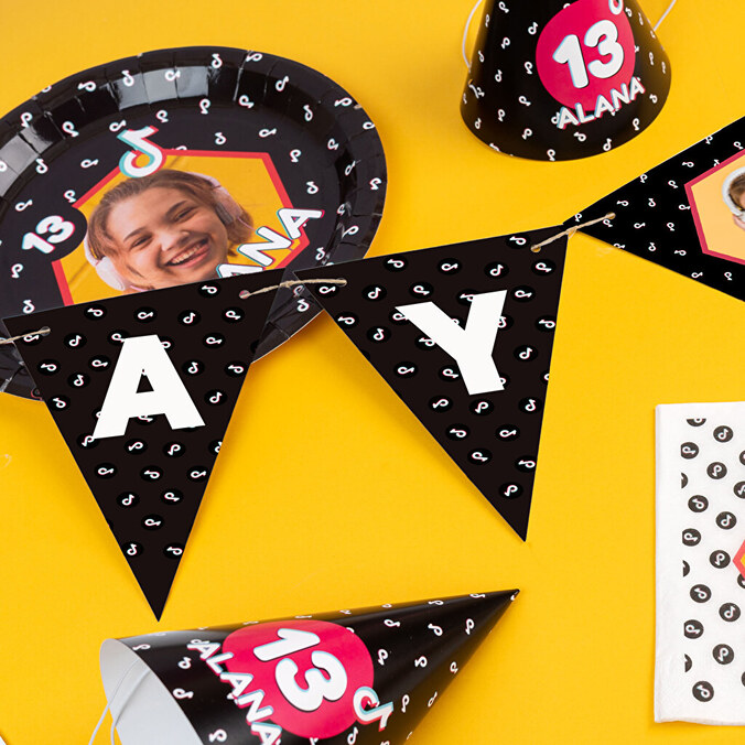 Personalised garlands