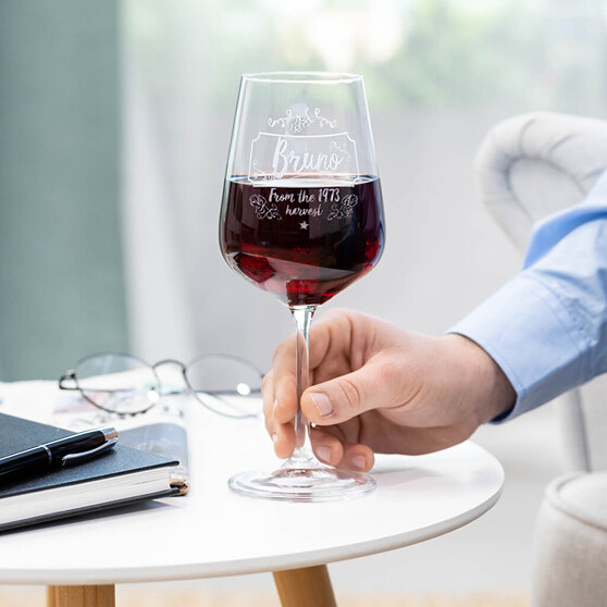 Personalised wine glass with engraved text