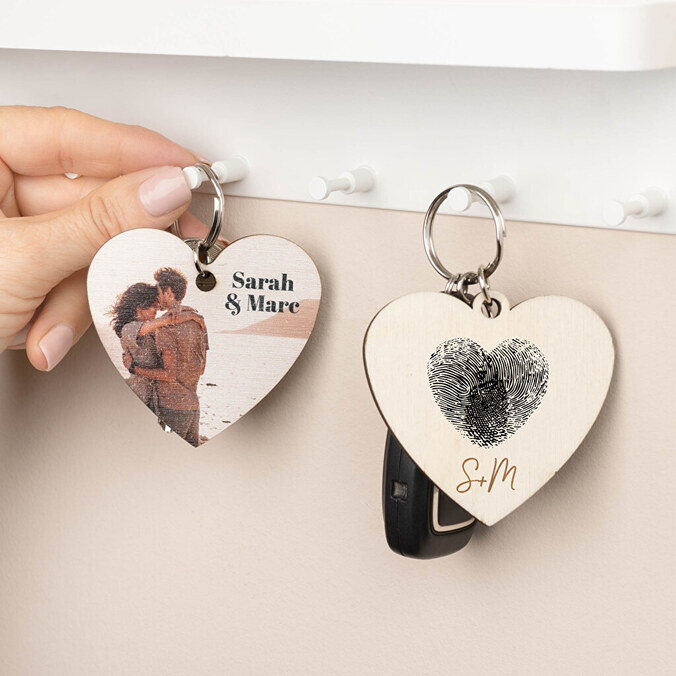 Houten sleutelhanger in de vorm van een hart bedrukken