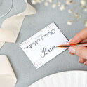 Gepersonaliseerde naamkaartjes van papier