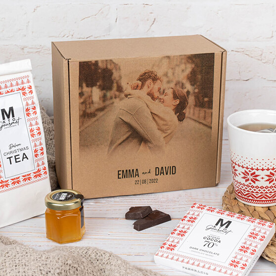 Pack navideño gourmet con caja personalizada Pack navideño gourmet con caja personalizada