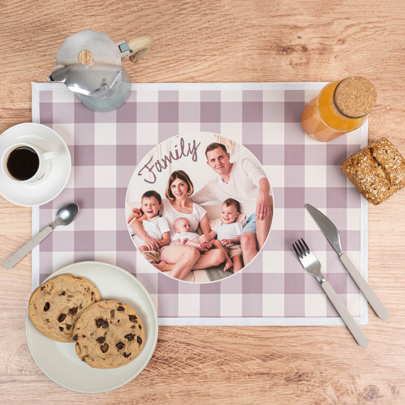 Personalised placemats made of fabric and oilcloth