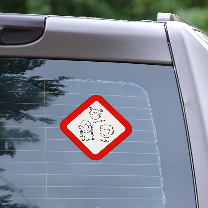 Gepersonaliseerde auto stickers maken