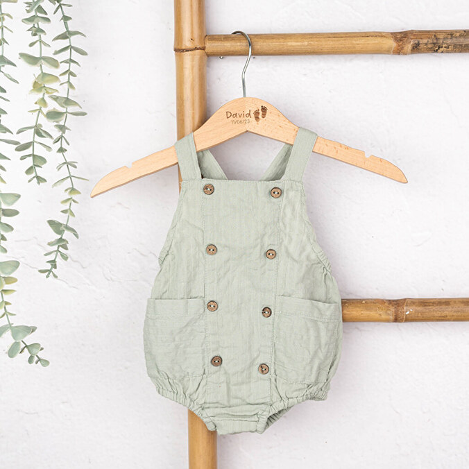 Personalised wooden hangers