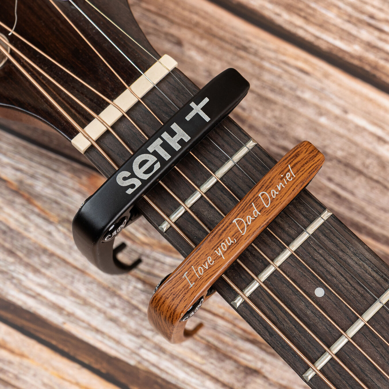 Cejilla de guitarra personalizada