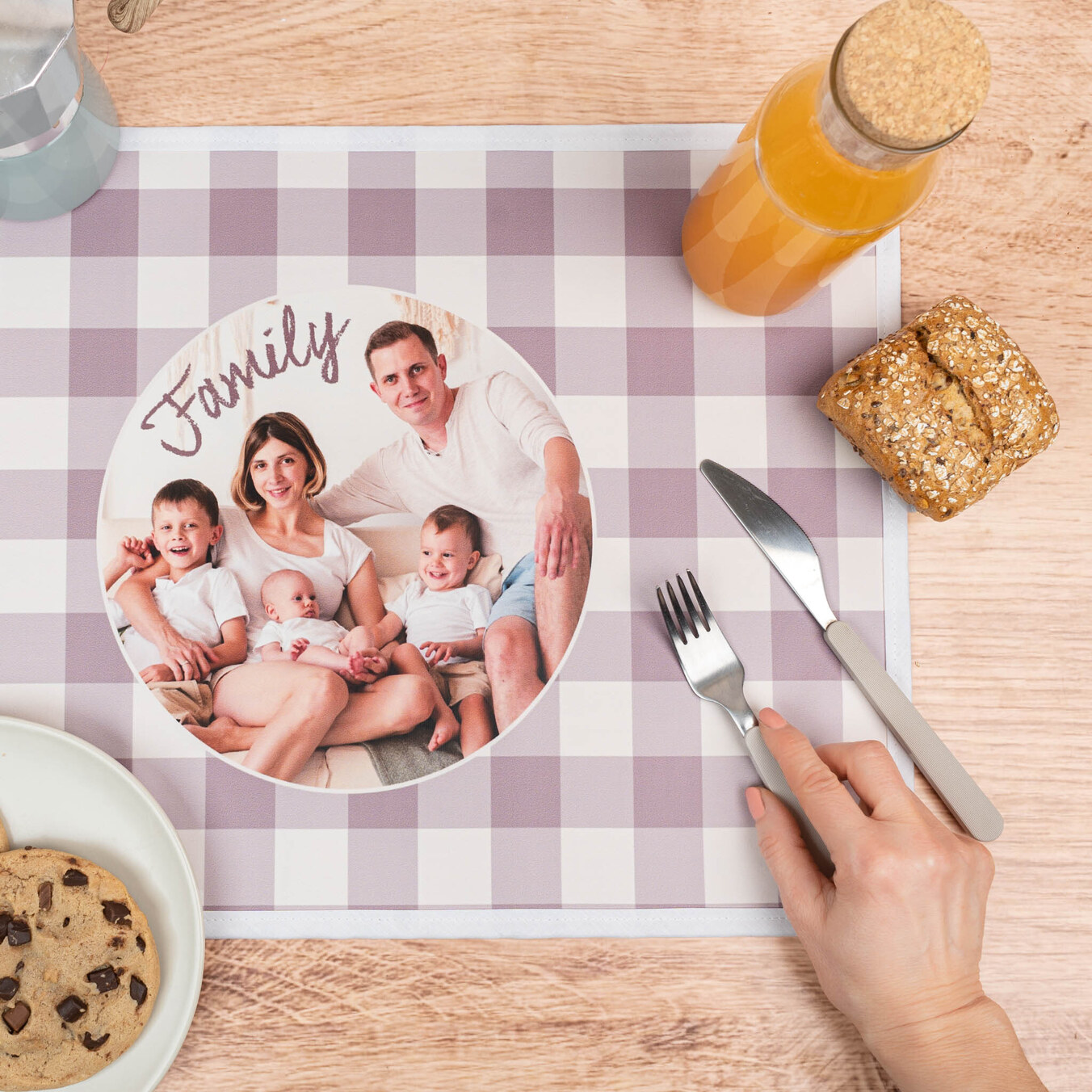 Personalised placemats made of fabric and oilcloth