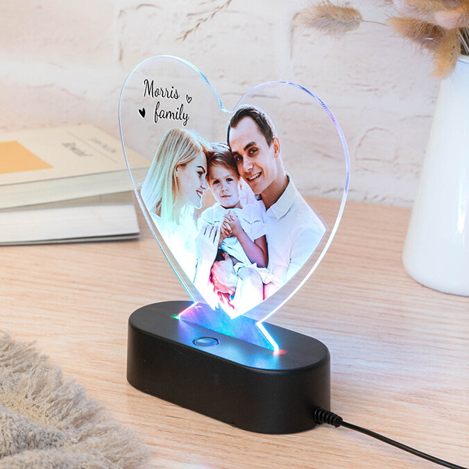 Dřevěná 3D lampa ve tvaru srdce s vlastním potiskem