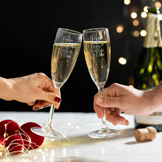 Pack de 2 copas de cava o champán personalizadas con grabado Pack de 2 copas de cava o champán personalizadas con grabado