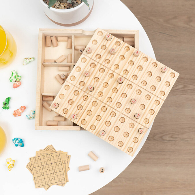 Personalisiertes Sudoku-Spiel aus Holz