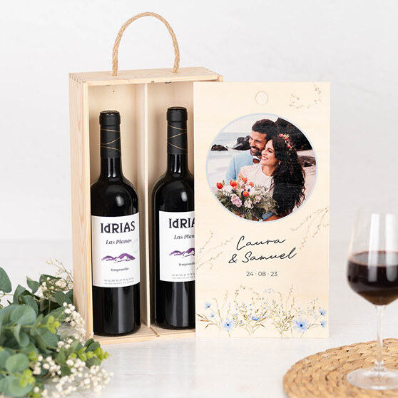 Coffrets vin au bois personnalisés doubles avec bouteilles de vin Coffrets vin au bois personnalisés doubles avec bouteilles de vin