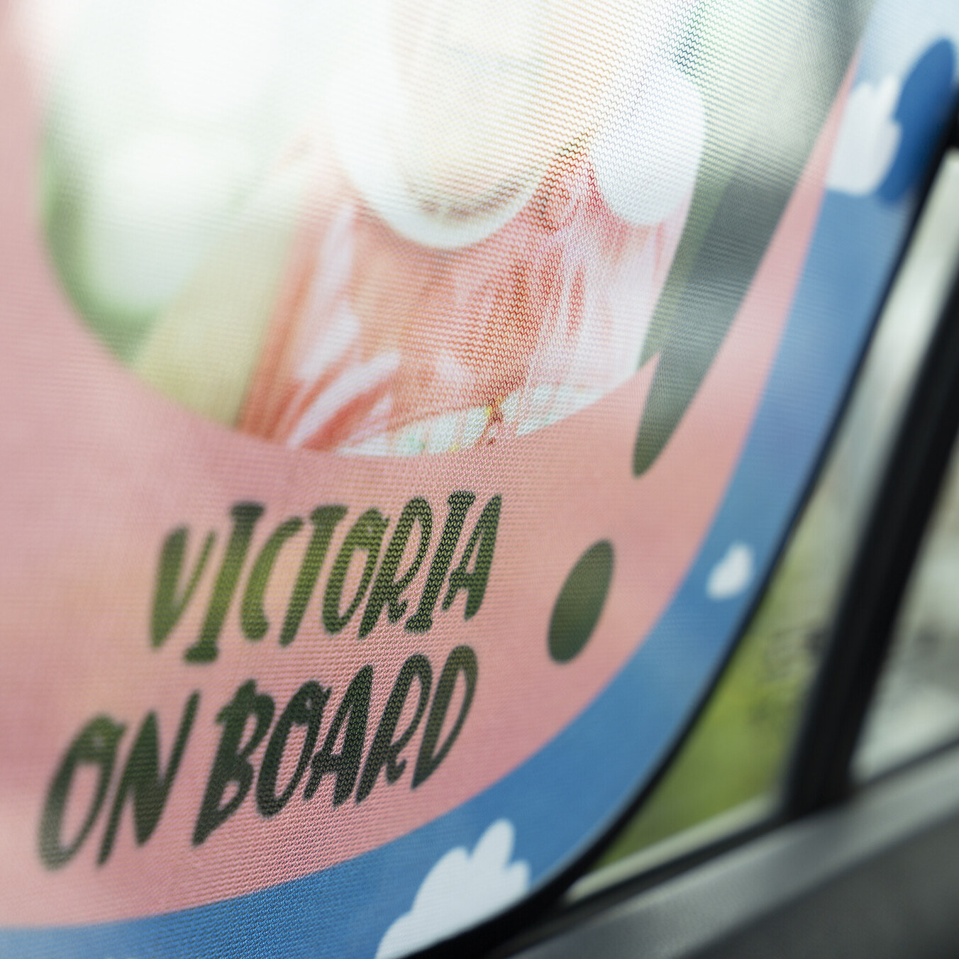 Personalizowana osłona przeciwsłoneczna na boczną szybę