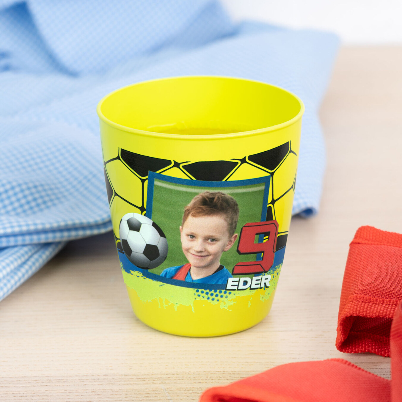 Personalised coloured plastic cup 300 ml.