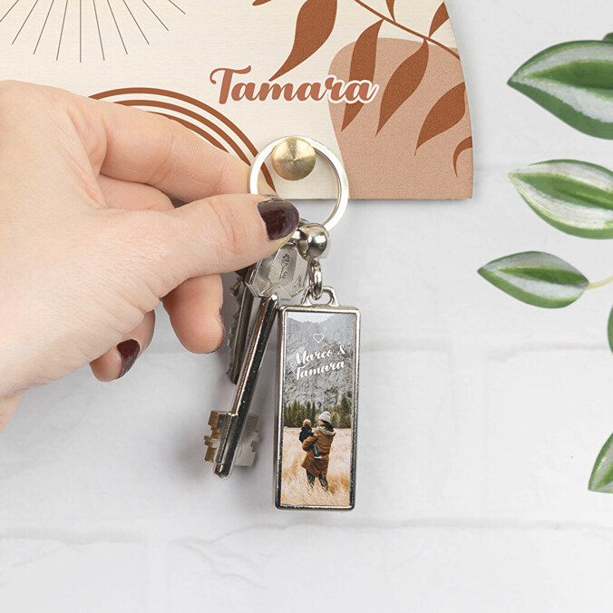 Personalised elongated metal keyring