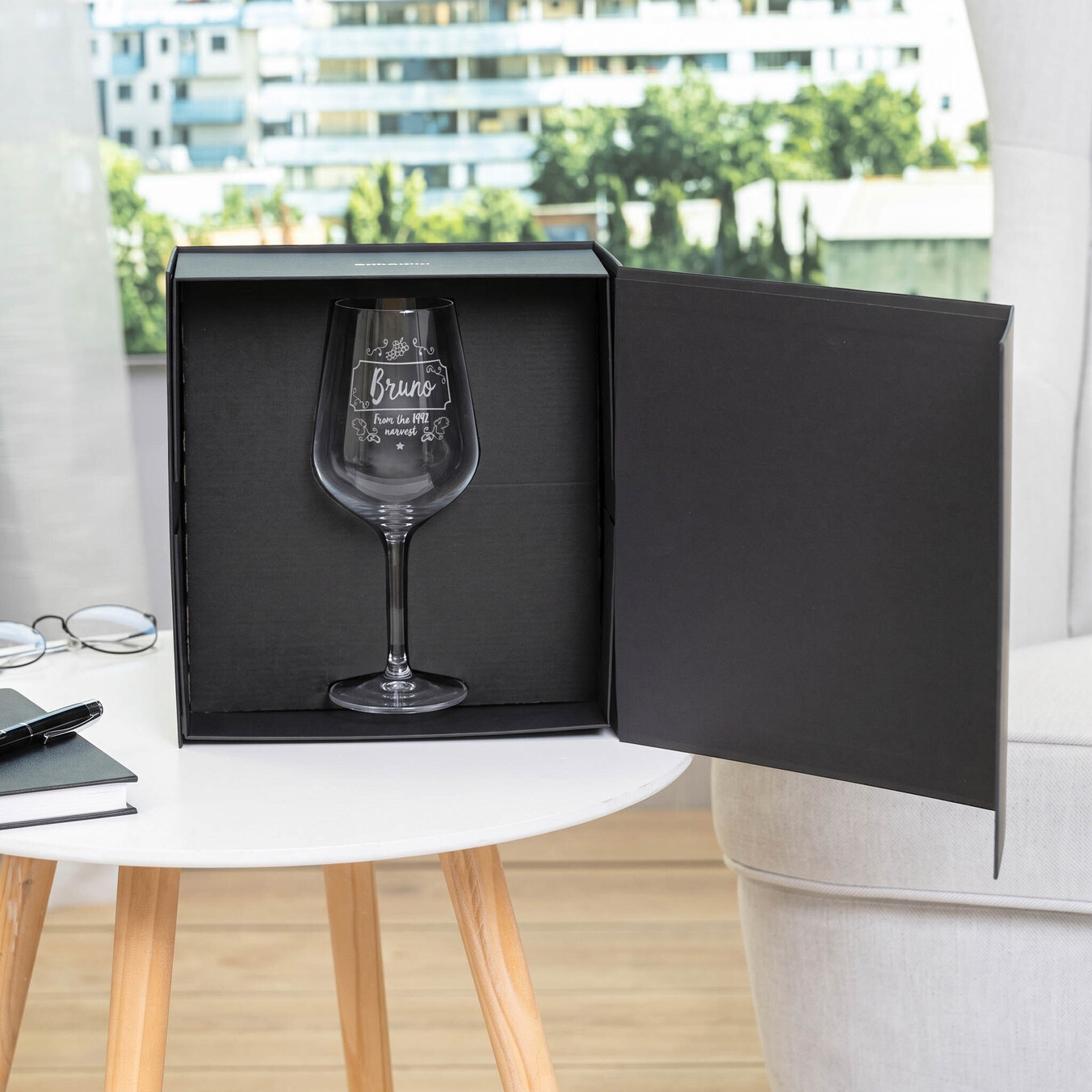 Personalised wine glass with case