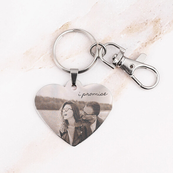 Personalised engraved heart keychain