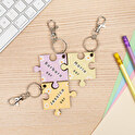 Llavero madera personalizado con forma de pieza de puzzle