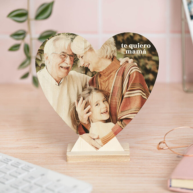 Tarjeta de madera impresa corazón