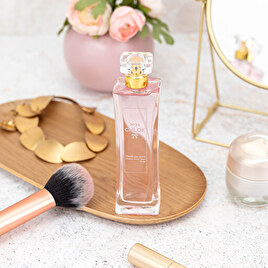 Flacon de parfum gravé