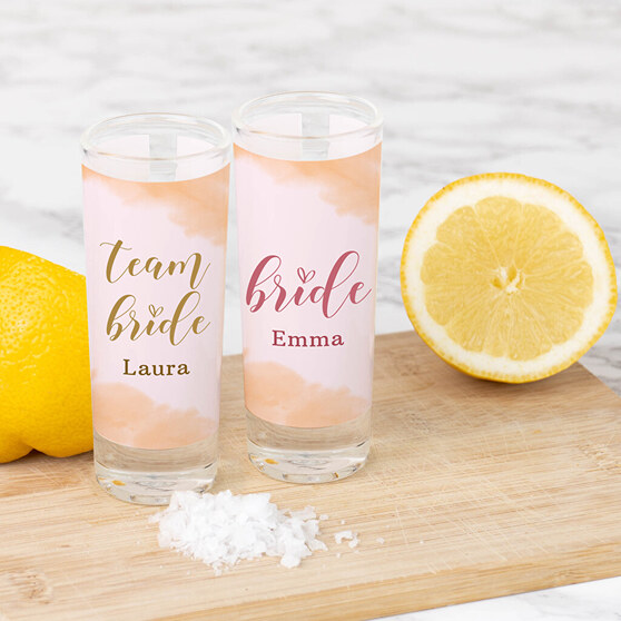 Copos de shots personalizados com textos e desenhos Copos de shots personalizados com textos e desenhos