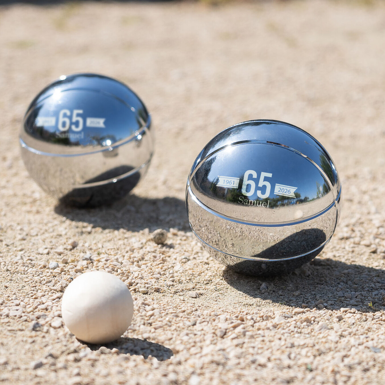 Petanque-Set mit gravierten Kugeln