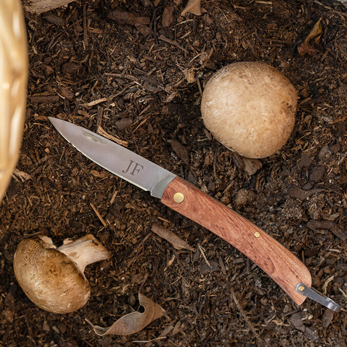 Personalised engraved pocket knives