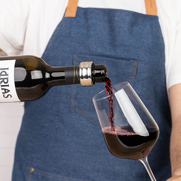 Zestaw akcesoriów do wina z personalizowanym etui