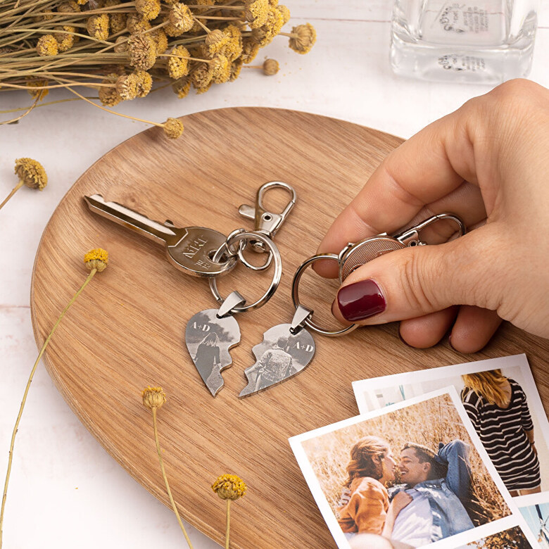 Geteiltes Herz GOLD Schlüsselanhänger mit Gravur Valentinstag Liebes Geschenk 
