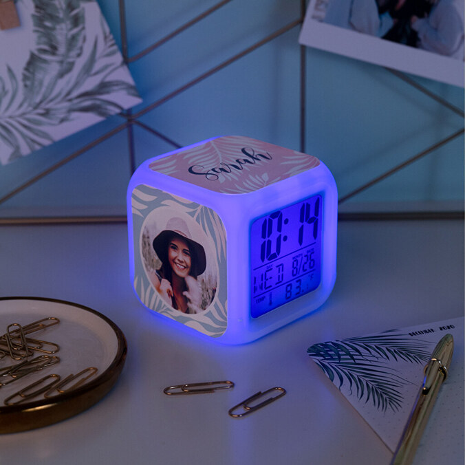 Orologio sveglia digitale cubo personalizzato