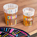 Personifierad återanvändbar plasttumbler