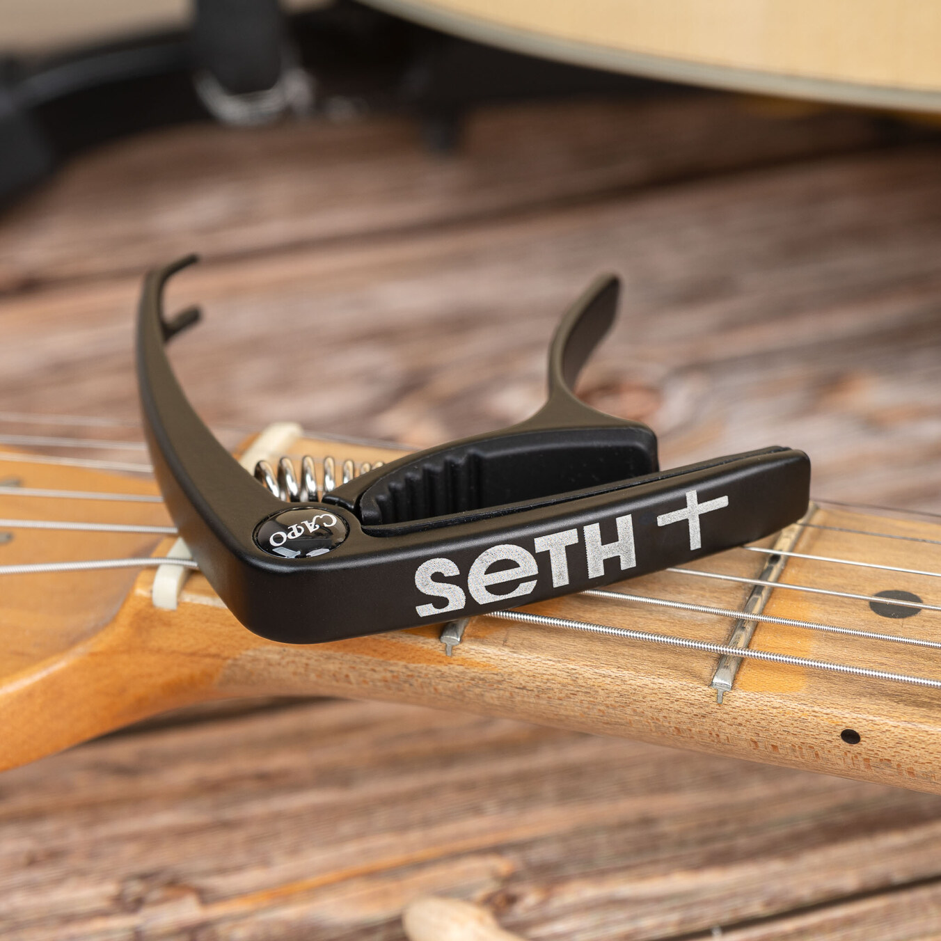 Cejilla de guitarra personalizada