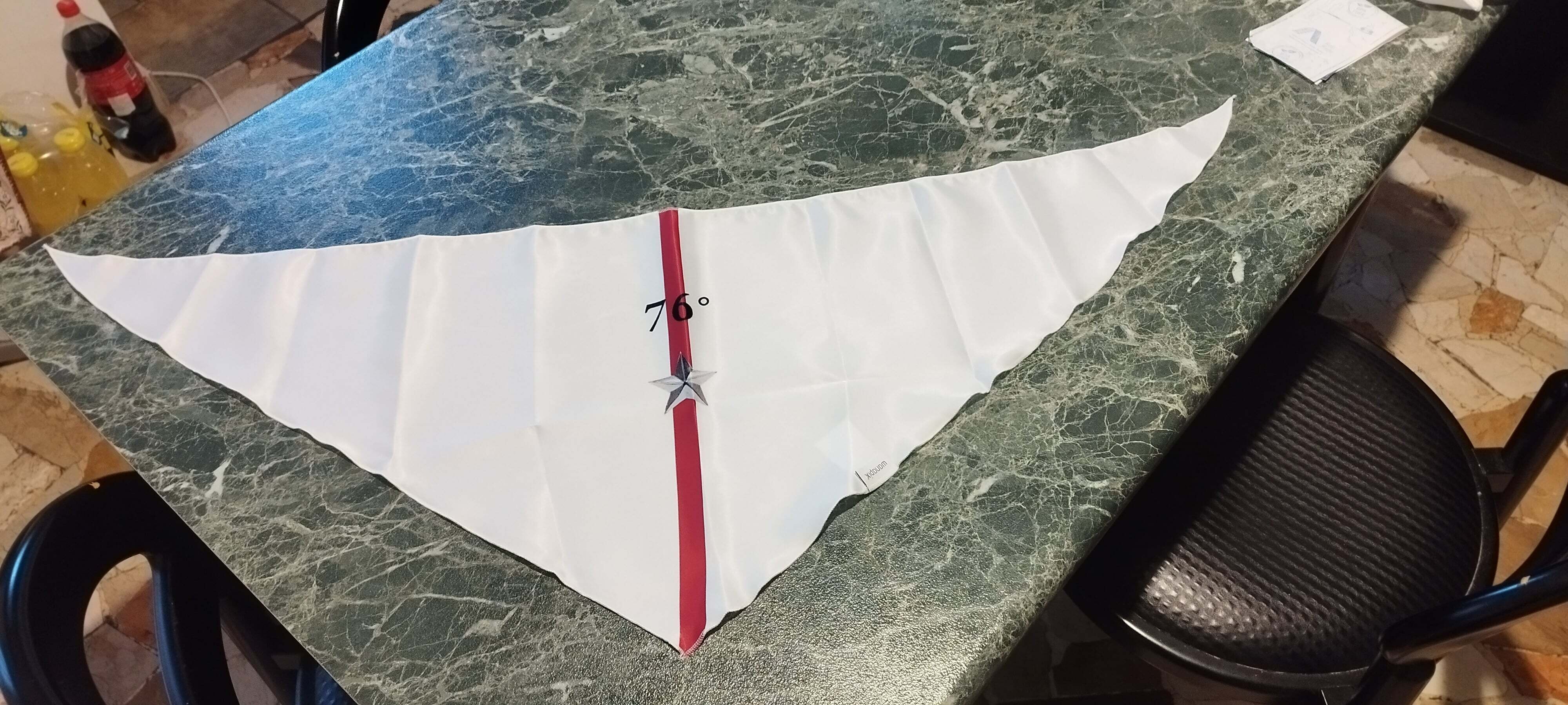 Foulard Uomo Seta 12 Confezioni Di Fazzoletti Kleenex Goods